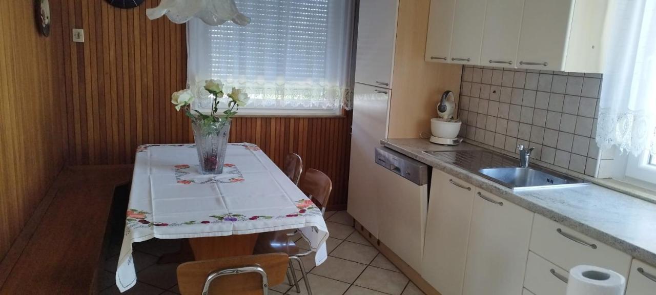 7 Flower Street Apartment Sempeter pri Gorici Exteriör bild